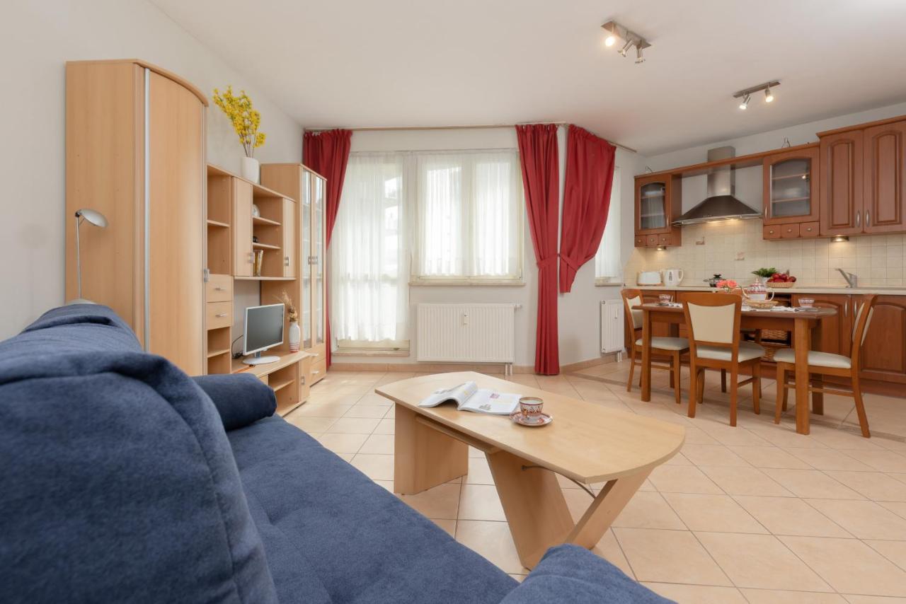 ורשה Pejzazowa Apartment Metro Wilanowska Mokotow By Noclegi Renters מראה חיצוני תמונה