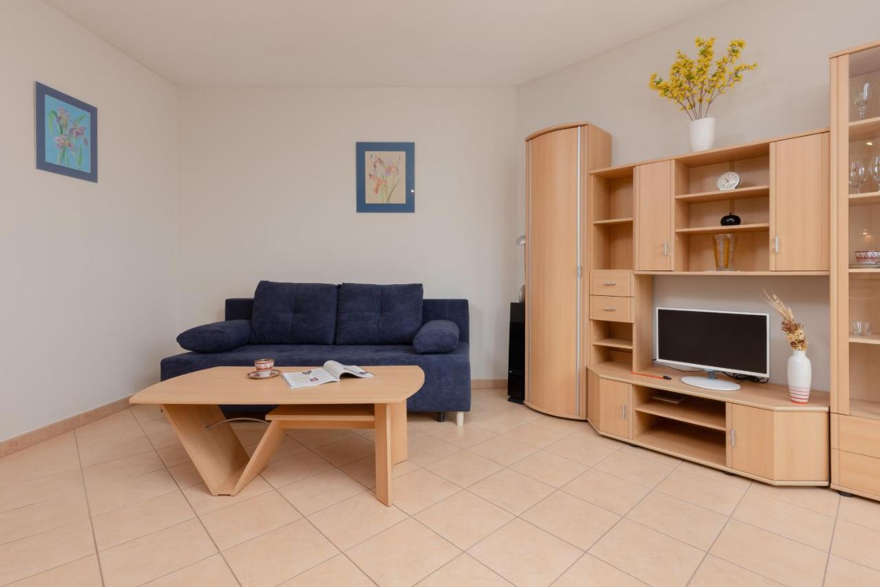 ורשה Pejzazowa Apartment Metro Wilanowska Mokotow By Noclegi Renters מראה חיצוני תמונה