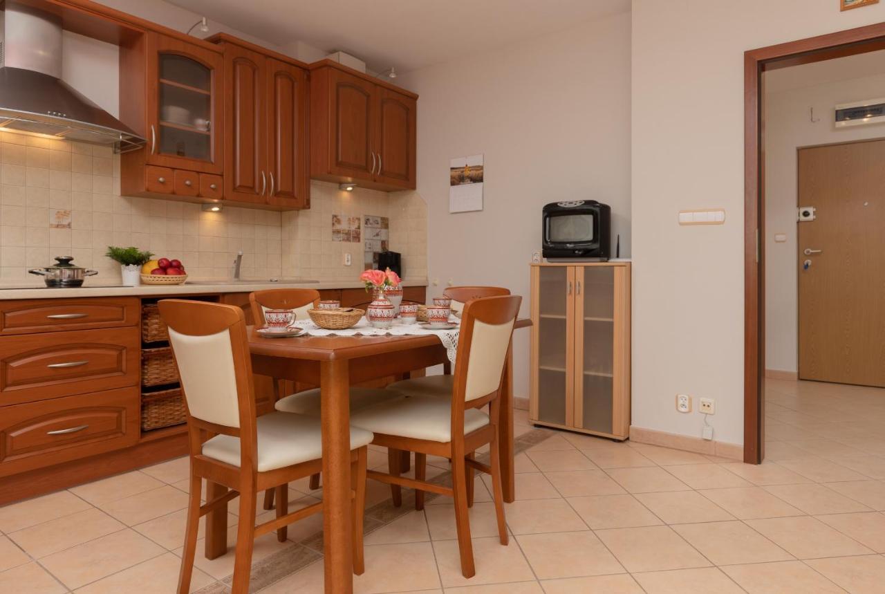 ורשה Pejzazowa Apartment Metro Wilanowska Mokotow By Noclegi Renters מראה חיצוני תמונה