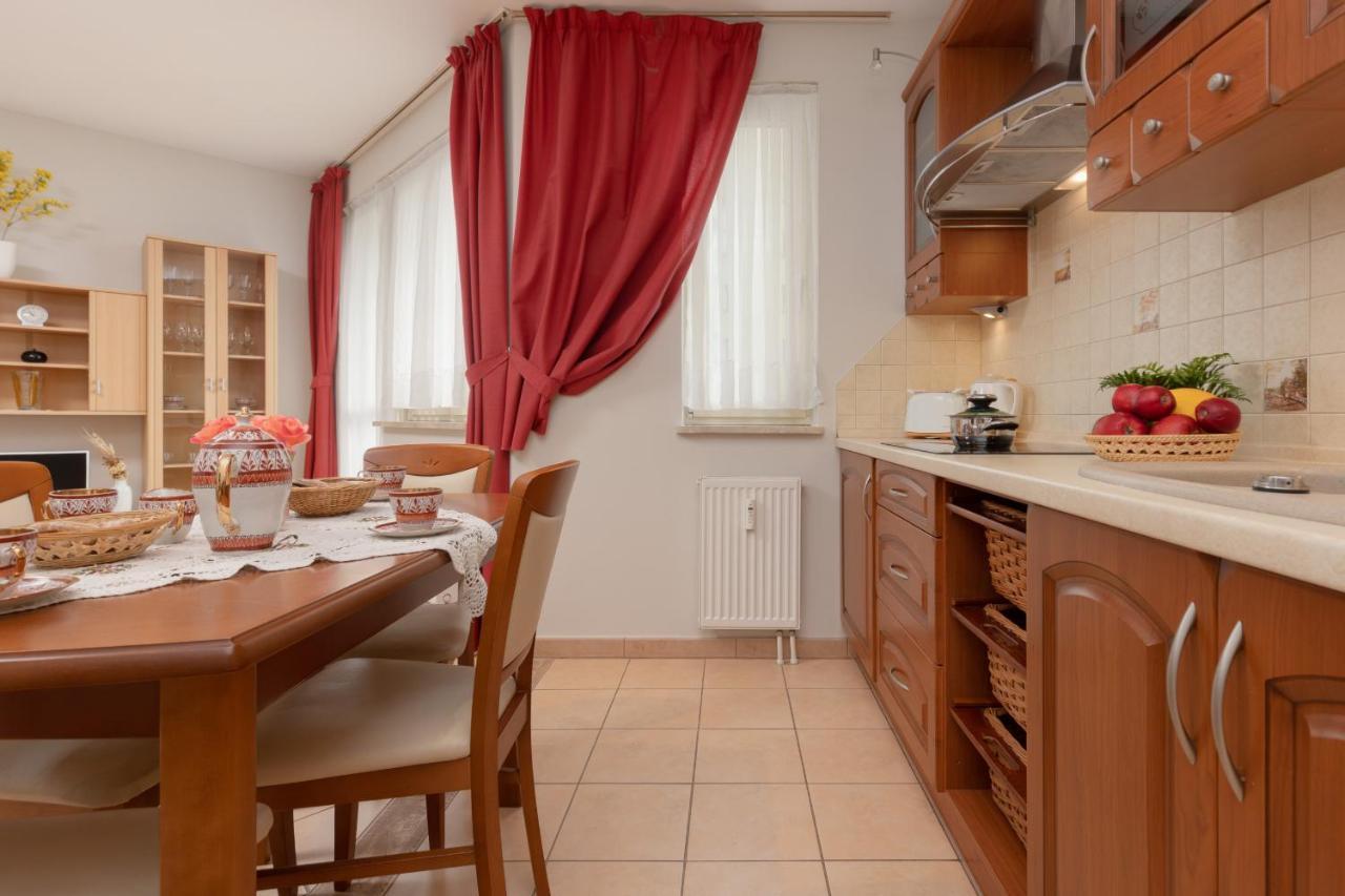 ורשה Pejzazowa Apartment Metro Wilanowska Mokotow By Noclegi Renters מראה חיצוני תמונה